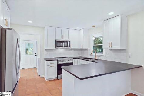 218 Elaine Avenue Taylors SC 29687
