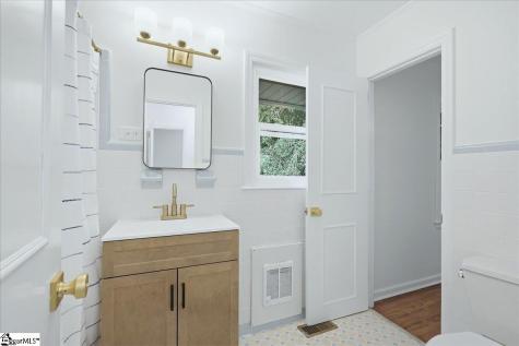 218 Elaine Avenue Taylors SC 29687
