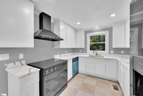 1010 Log Shoals Road Mauldin SC 29662