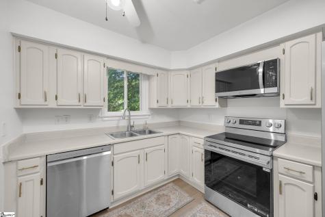 7 Olive Street Taylors SC 29687