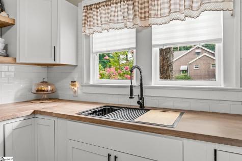2001 Woodside Avenue Anderson SC 29625