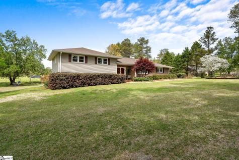 124 Center Pointe Road Belton SC 29672