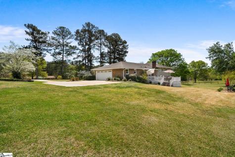 124 Center Pointe Road Belton SC 29672