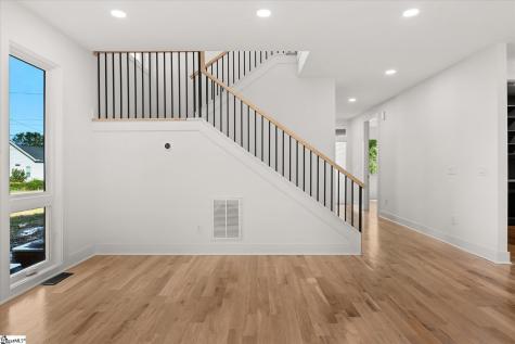 18 Doe Street Greenville SC 29611