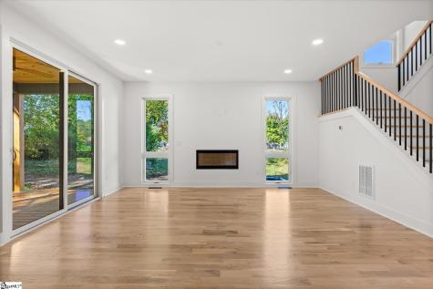 18 Doe Street Greenville SC 29611