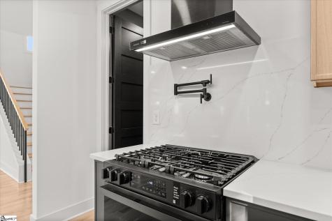 18 Doe Street Greenville SC 29611