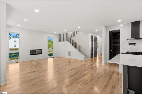 18 Doe Street Greenville SC 29611