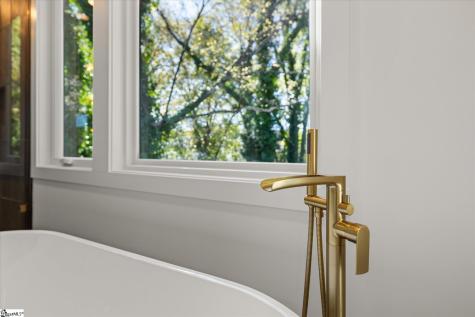 18 Doe Street Greenville SC 29611