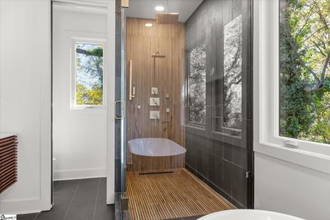 18 Doe Street Greenville SC 29611