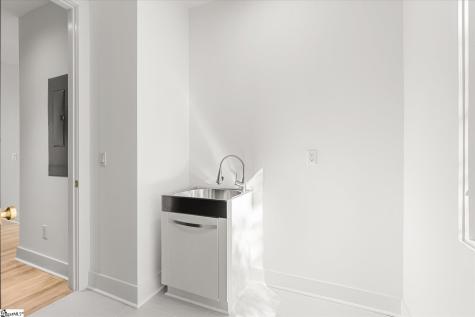 18 Doe Street Greenville SC 29611