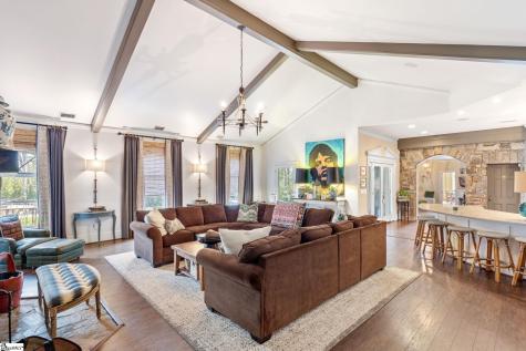 48 Ridgeland Drive Greenville SC 29601