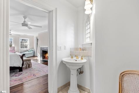 48 Ridgeland Drive Greenville SC 29601