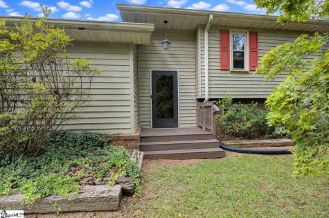 1206 Lakeview Drive Greenville SC 29611