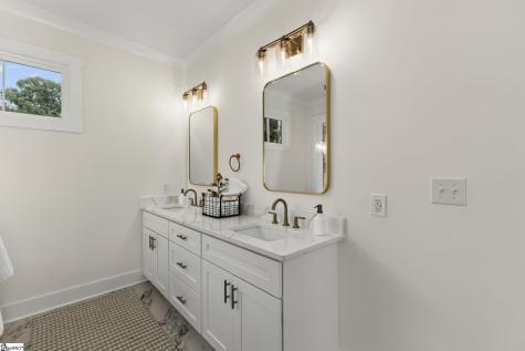 1218 Andersonville Road Townville SC 29689