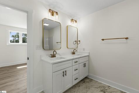 1218 Andersonville Road Townville SC 29689