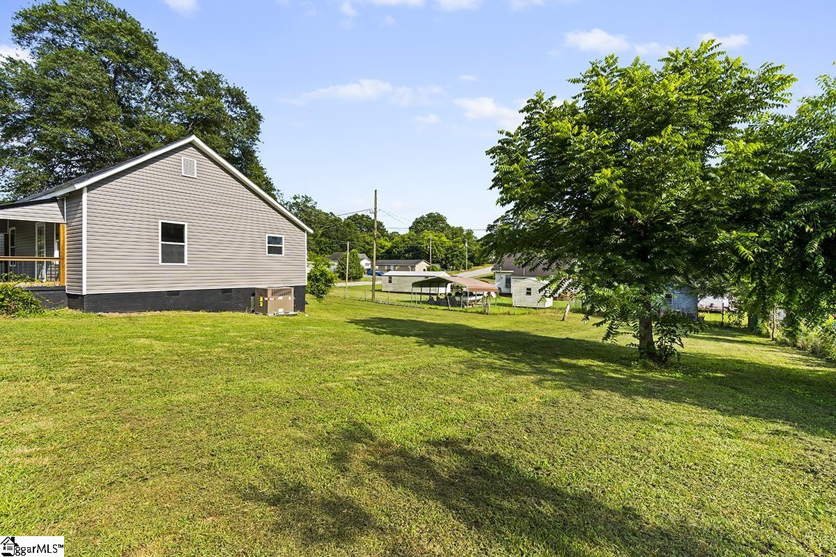 303 Beauregard Street Clinton SC 29325