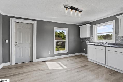 303 Beauregard Street Clinton SC 29325