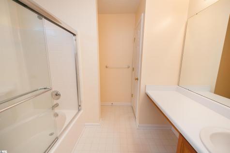 179 Lockland Drive Chesnee SC 29323