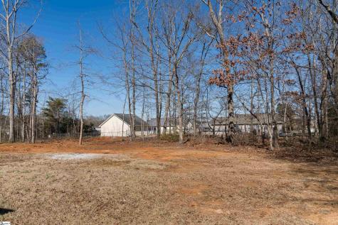 179 Lockland Drive Chesnee SC 29323