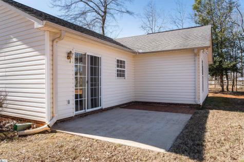 179 Lockland Drive Chesnee SC 29323