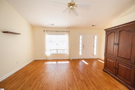 179 Lockland Drive Chesnee SC 29323