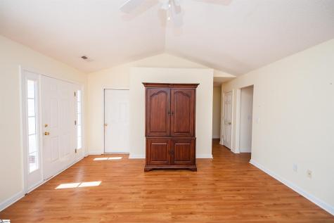 179 Lockland Drive Chesnee SC 29323