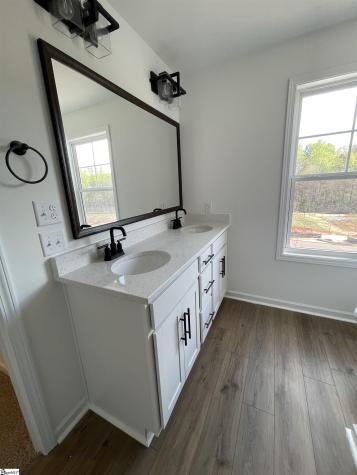18 Gateway Drive Central SC 29630