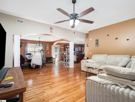 190 Glendower Lane Chesnee SC 29323