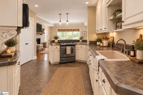 709 W Main Street Pickens SC 29671
