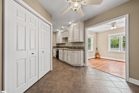 709 W Main Street Pickens SC 29671