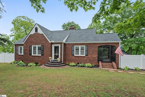 709 W Main Street Pickens SC 29671