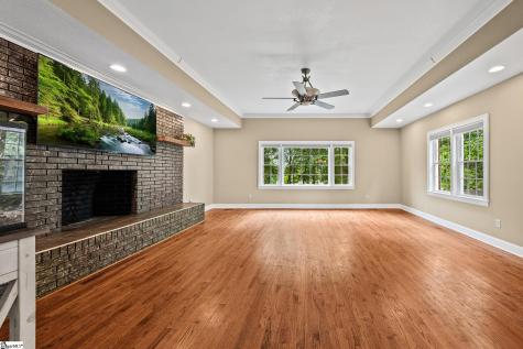 709 W Main Street Pickens SC 29671