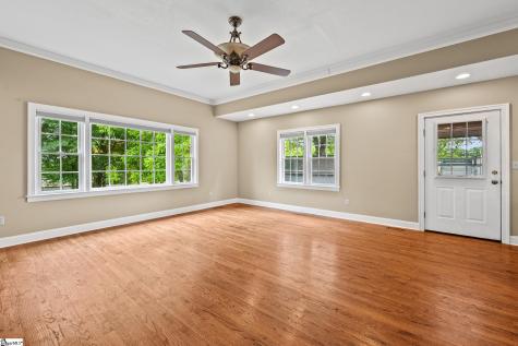 709 W Main Street Pickens SC 29671