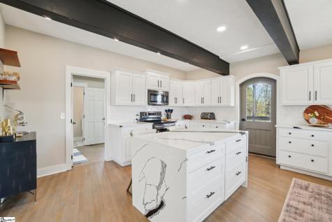 68 Raven Road Landrum SC 29356
