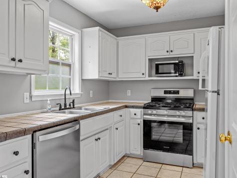 725 Cotton Branch Drive Boiling Springs SC 29316