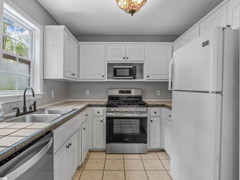 725 Cotton Branch Drive Boiling Springs SC 29316