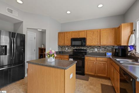 107 Castleton Circle Boiling Springs SC 29316