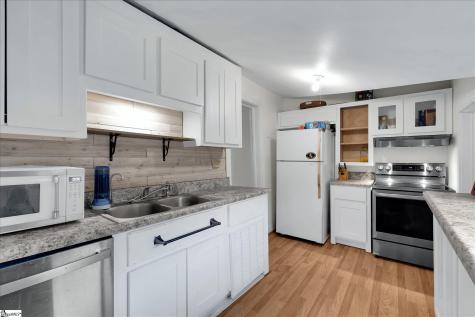 412 Simms School Road Central SC 29630