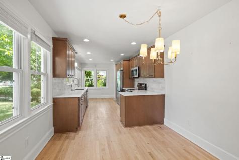 28 Buena Vista Avenue Greenville SC 29607