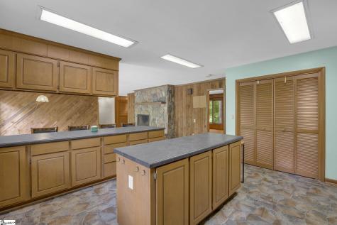 2109 Moorefield Memorial Highway Pickens SC 29671