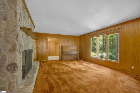 2109 Moorefield Memorial Highway Pickens SC 29671