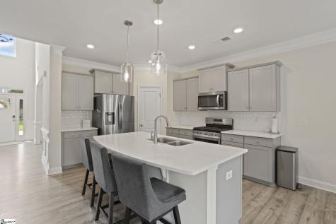 154 Pelham Glen Way Greer SC 29651
