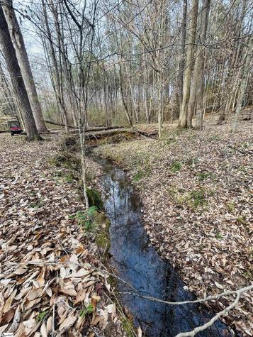 5754 Highway 20 Donalds SC 29638