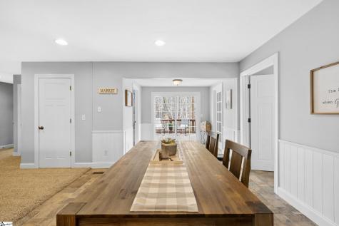 5754 Highway 20 Donalds SC 29638