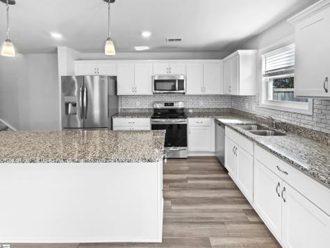 108 W Compass Way Easley SC 29640
