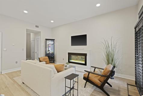 155 Riverplace Greenville SC 29601