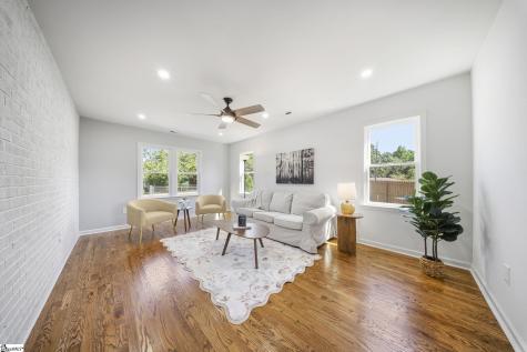 14 Dunlap Drive Greenville SC 29605