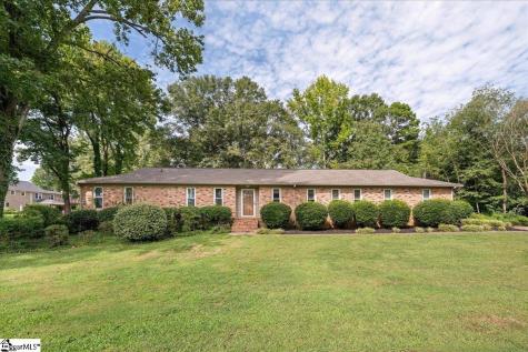 103 Hollymont Court Simpsonville SC 29681