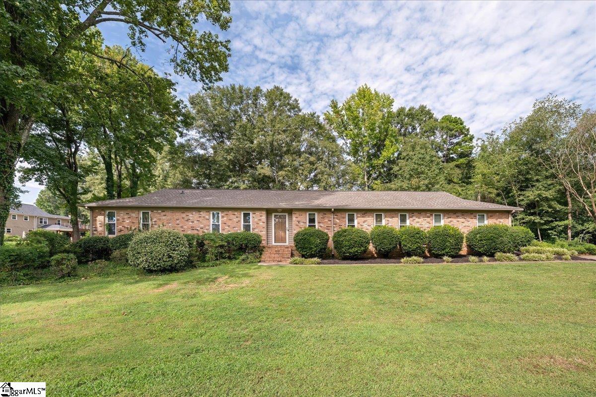 103 Hollymont Court Simpsonville SC 29681