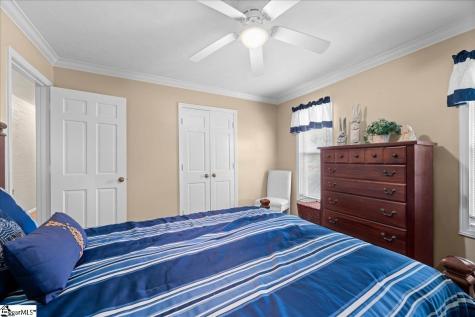 103 Hollymont Court Simpsonville SC 29681